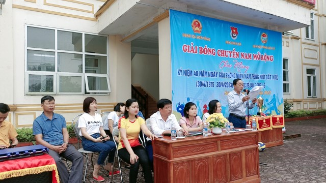 Sơn Bằng tổ chức thành công giải bóng chuyền nam nhân dịp nghĩ lễ Giỗ Tổ Hùng Vương, 30/4 và 1-5