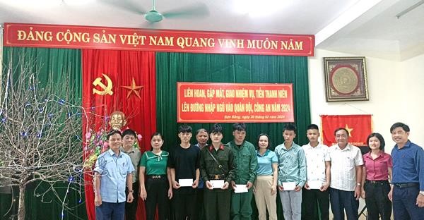 Xã  Sơn Bằng giao lưu, gặp mặt thanh niên lên đường nhập ngũ năm 2024